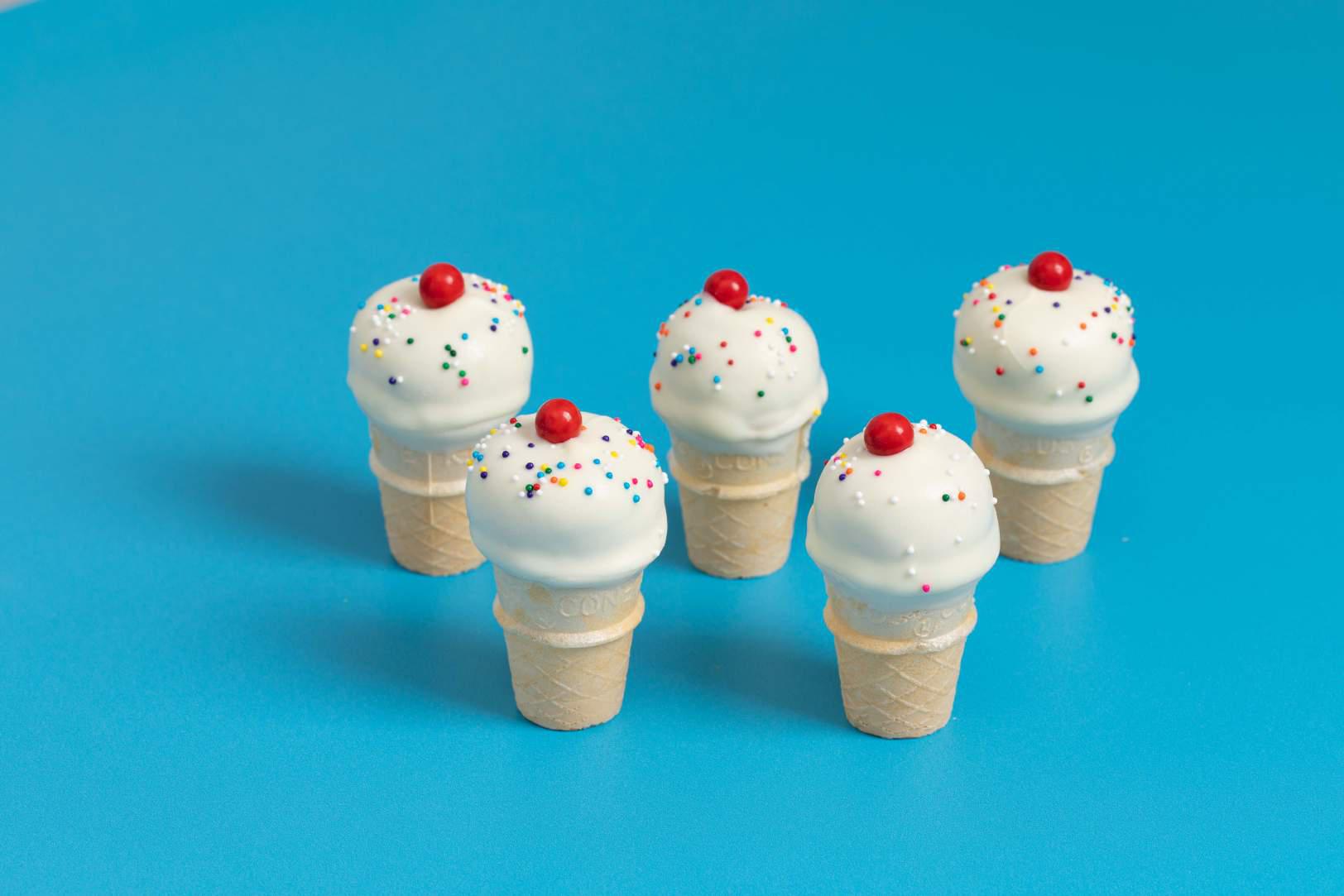 Vanilla Cone Pops